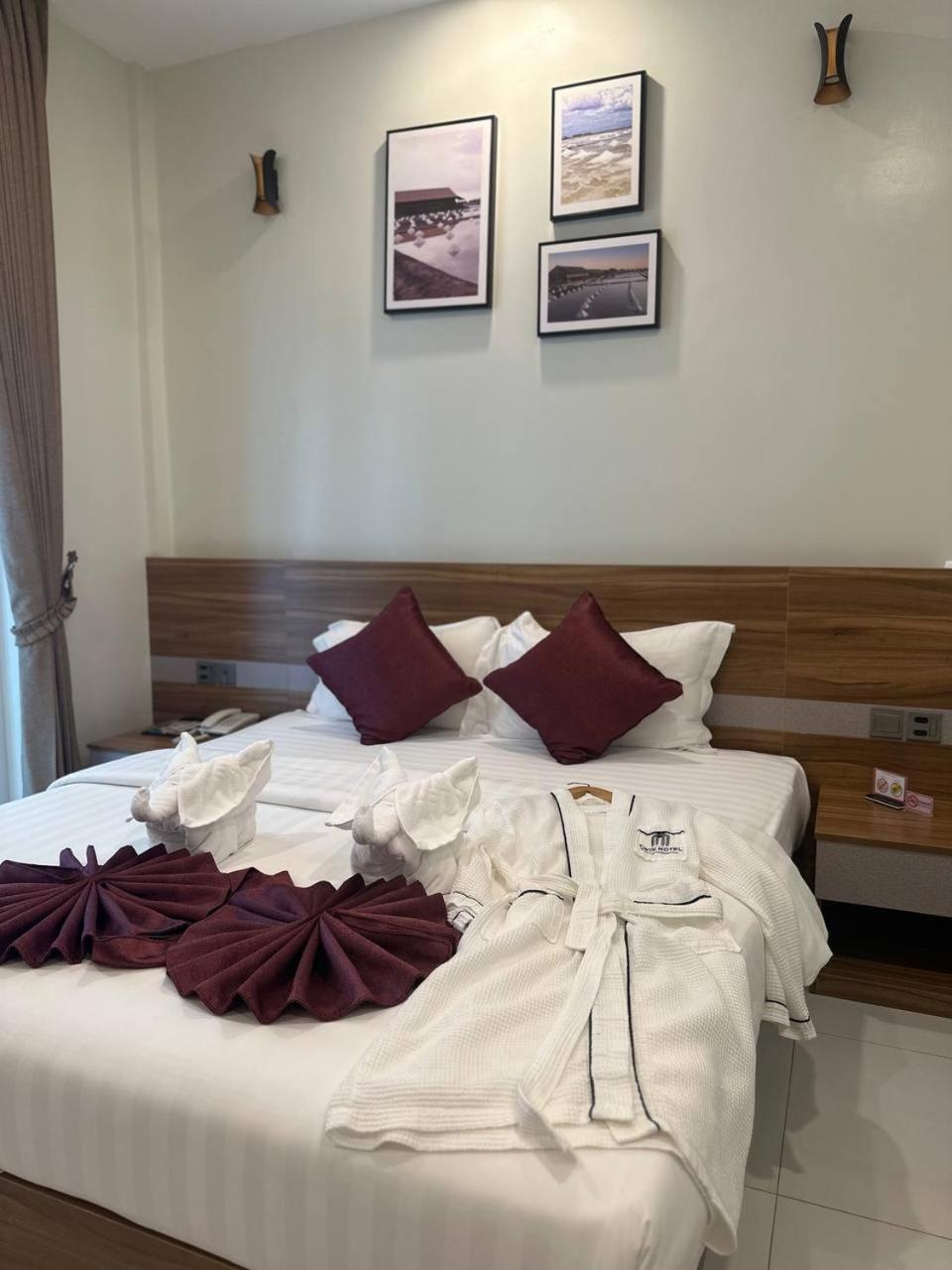 Twin Hotel Kampot Exterior photo